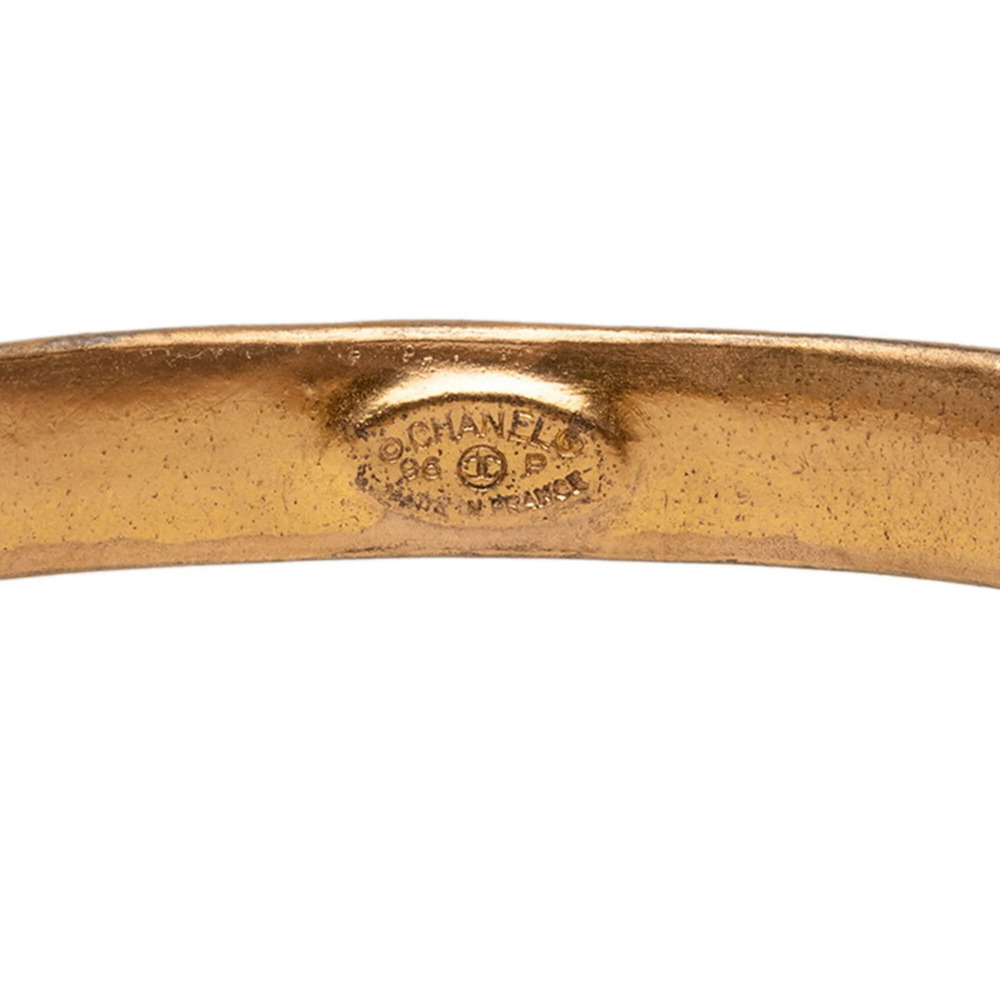 CHANEL Vintage Gold Logo Bracelet - Picture 4 of 4